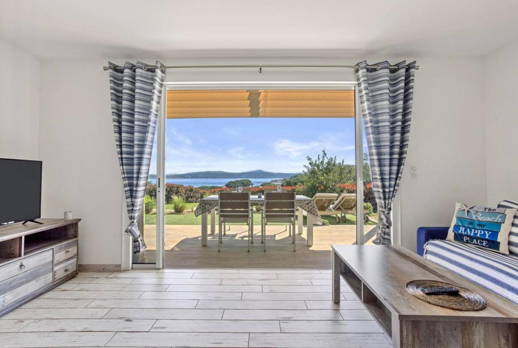 La Bastide Du Soleil Apartamento Sainte-Maxime Quarto foto